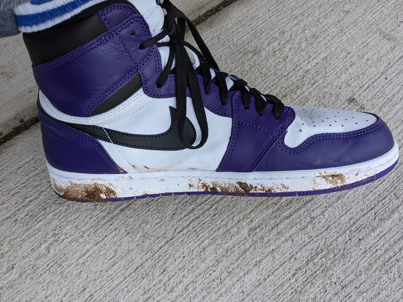 Cleaning Jordan 1’s: You Probably Only Need Water
