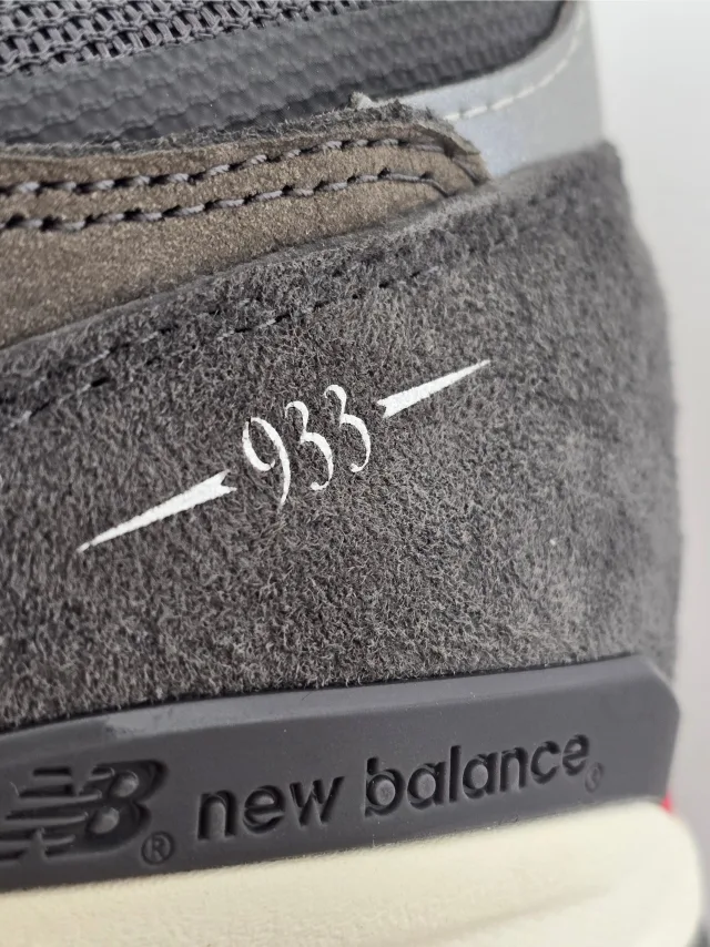 New Balance 933 Heel