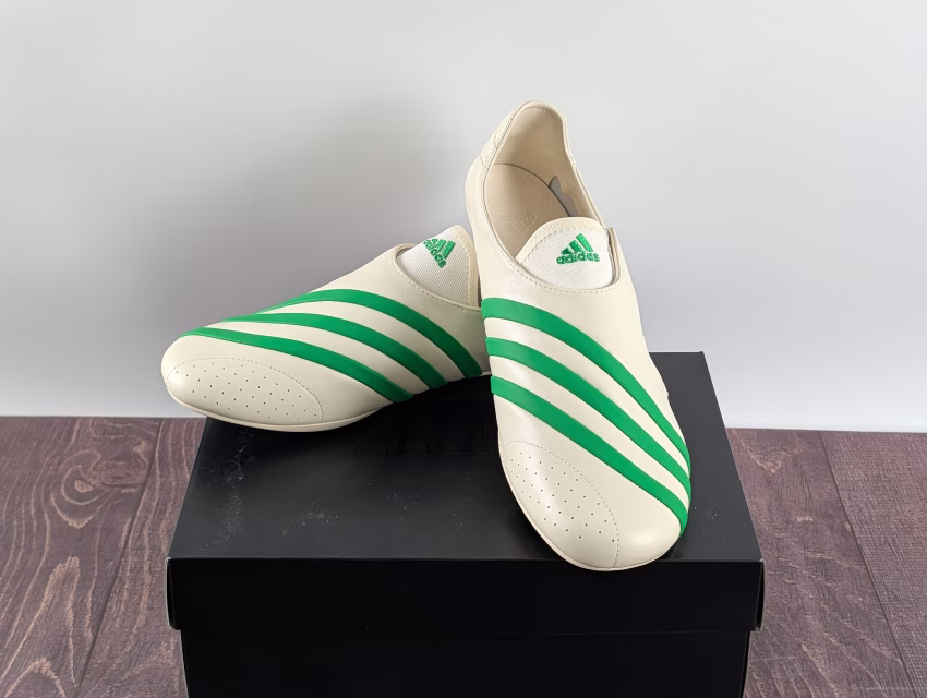 Adidas Flat Earther
