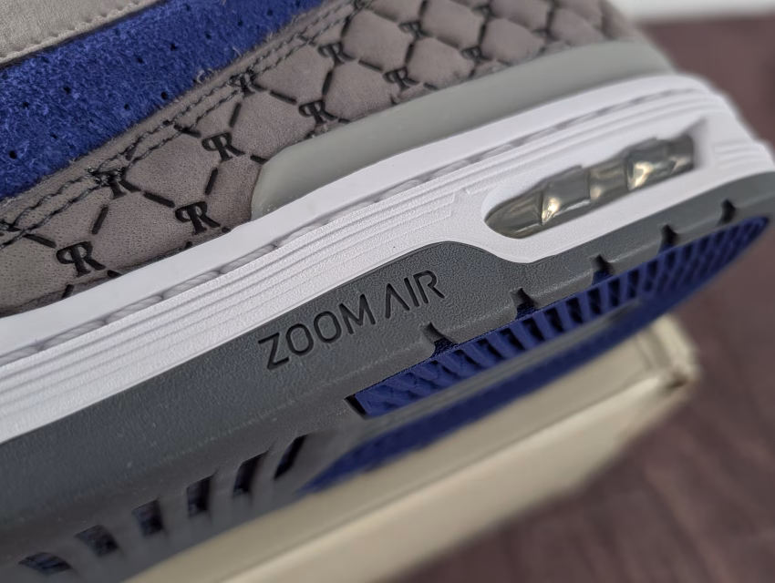 Zoom Air Logo
